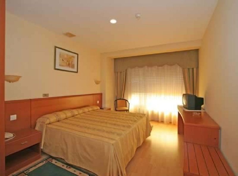 Hotel Las Vinas Arteixo Exterior photo